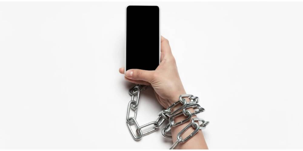 Smartfon w naprawie, a Ty odczuwasz jego brak? 5 skutecznych rad