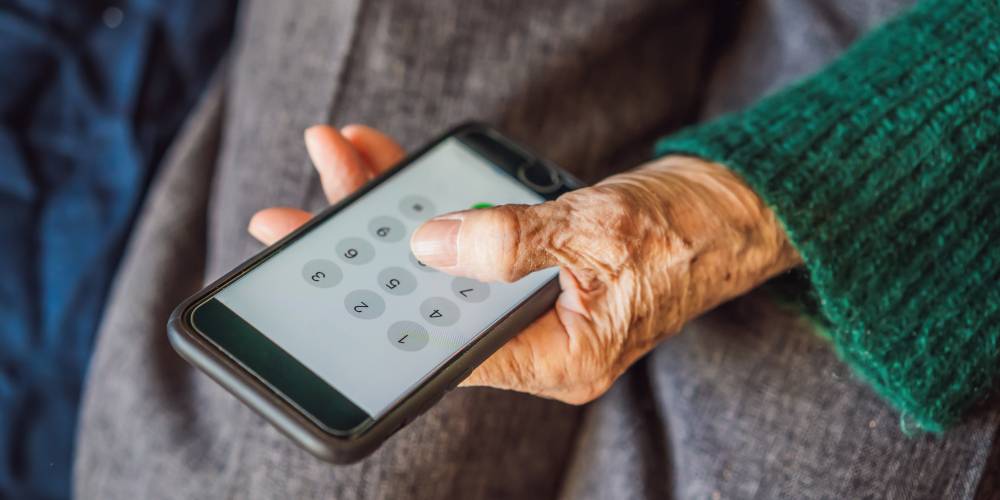 Smartfony Samsung dla senior&oacute;w na co zwr&oacute;cić uwagę?