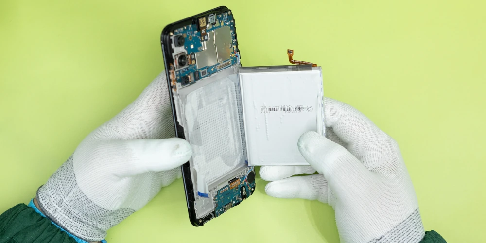 Wymiana baterii w Smartfonie